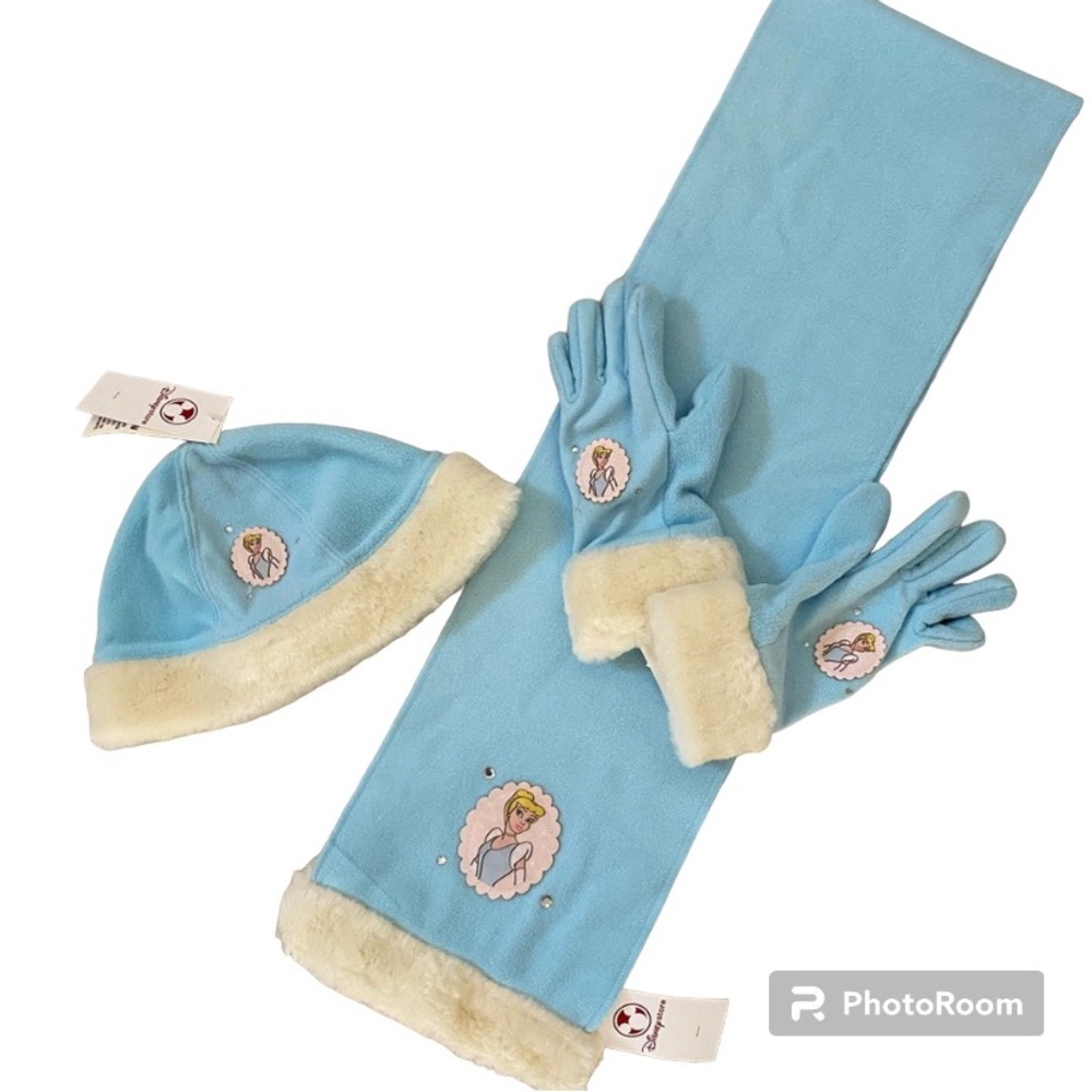 Disney Princess Accessories - Cinderella Hat, Scarf & Gloves - All New!